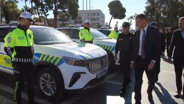 Alanya’da Jandarma ve Emniyet Teşkilatına 20 Araç Tahsis Edildi