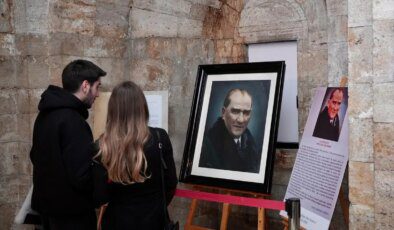 Anıtkabir’de Orijinal Atatürk Portresi Sergisi Açıldı