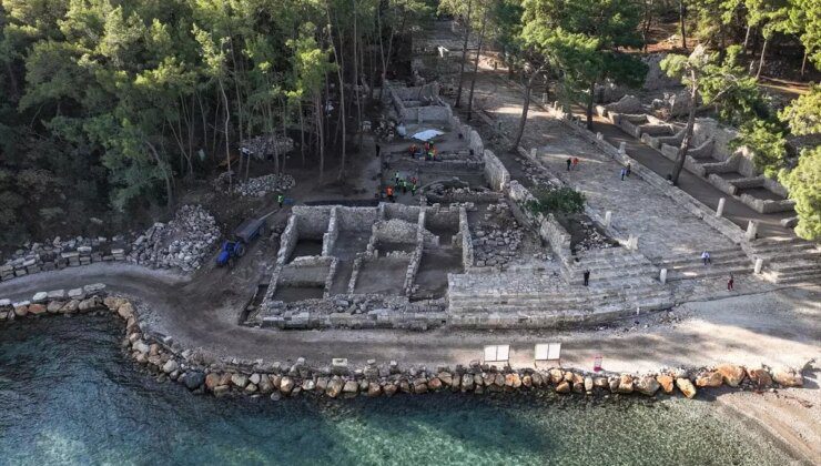 Antalya’da Phaselis Antik Kenti’nde Apollon’a Ait Altar Bulundu