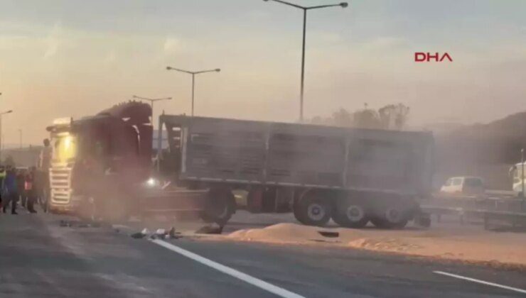 Bolu’da Otoyolda TIR Devrildi, Ankara İstikameti 2 Saat Kapalı Kaldı