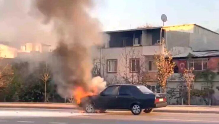 Bursa’da Tofaş Şahin Otomobili Alev Alev Yandı