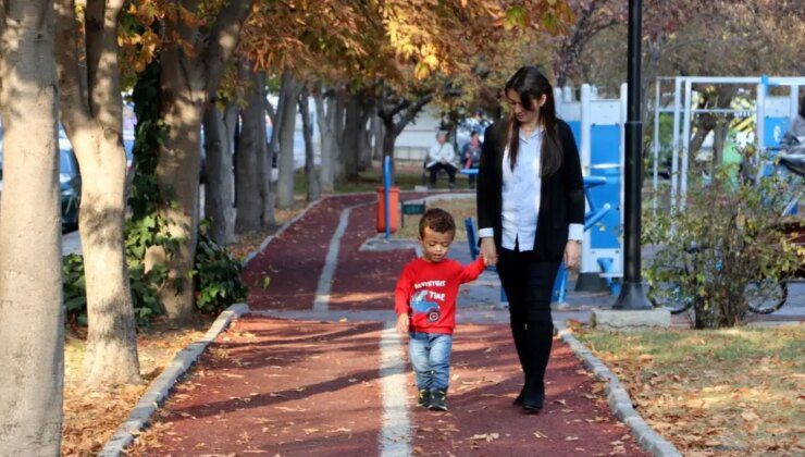 Cücelik Hastalığıyla Mücadelede Önemli Gelişme: Selim Aydın 11 Ayda 8 Santim Uzadı