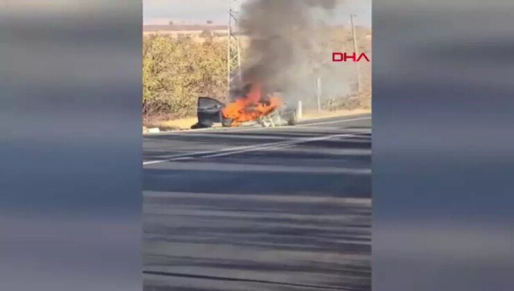 Elazığ’da Seyir Halindeki Otomobilde Yangın Çıktı