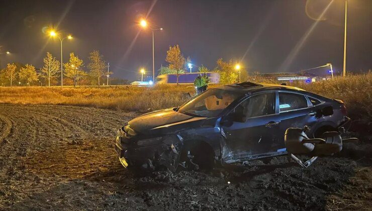 Eskişehir’de Otomobil Devrildi, Sürücü Hastaneye Kaldırıldı