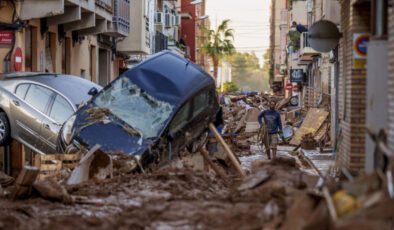 İspanya sel felaketinin ardından Valencia'ya 2,3 milyar avroluk yardım yapacak | Dış Haberler