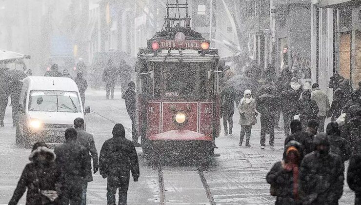 İstanbul’a ne zaman kar yağacak? Canlı yayında tarih verildi