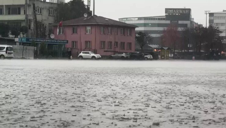 İstanbul’da Şiddetli Lodos ve Yağmur Ulaşımı Olumsuz Etkiliyor