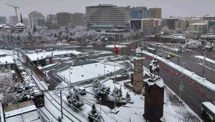 Kayseri’de Eğitime Bir Gün Daha Ara Verildi