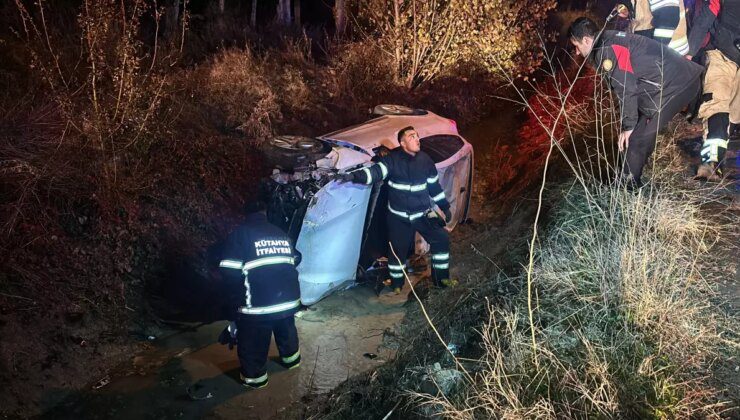 Kütahya’da Otomobil Su Kanalına Düştü, Sürücü Kurtarıldı