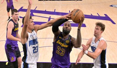 NBA’de Lakers’ın 6 maçlık galibiyet serisi sona erdi