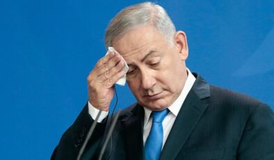 Netanyahu'nun yardımcısı 'ulusal güvenliği tehlikeye atmakla' suçlanıyor | Dış Haberler