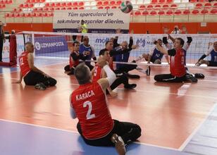 Oturarak Voleybol Erkek Milli Takımı galibiyetle başladı