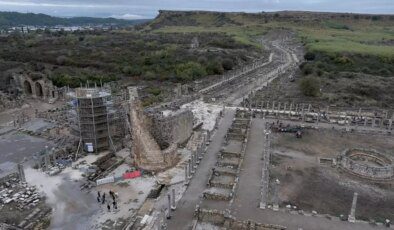 Perge Antik Kenti’nde 1800 Yıldan Sonra Kestros Çeşmesi Yeniden Faaliyette