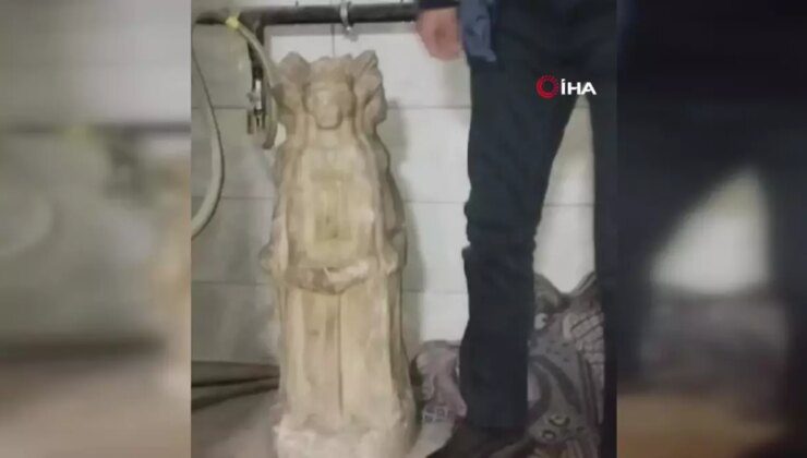 Polis, Afyonkarahisar’da Ele Geçirilen 4 Başlı Hekate Heykelini Koruma Altına Aldı