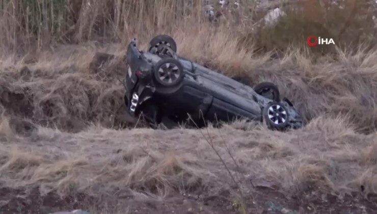 Şanlıurfa’da Otomobil Şarampole Devrildi, Çocuklar Tehlike Atlattı