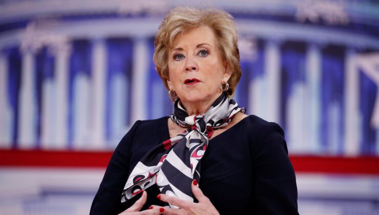 Trump'tan bir şaşırtan karar daha: Güreş şirketi kurucusu Linda McMahon'ı Eğitim Bakanlığı'na aday gösterdi | Dış Haberler