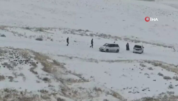 Van’da Kar ve Buz Dolu Yol Şartları, Uçak Seferlerini İptal Etti