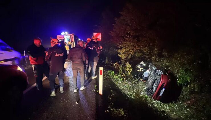 Zonguldak’ta otomobil su kanalına devrildi, 4 yaralı