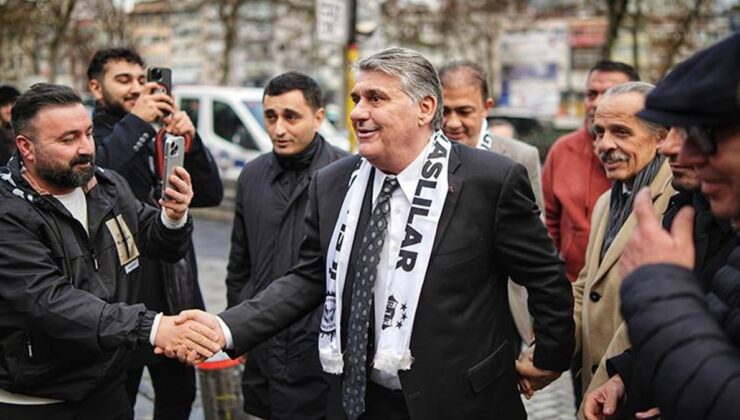 Beşiktaş'ın başkan adayı Serdal Adalı, taraftarlarla buluştu