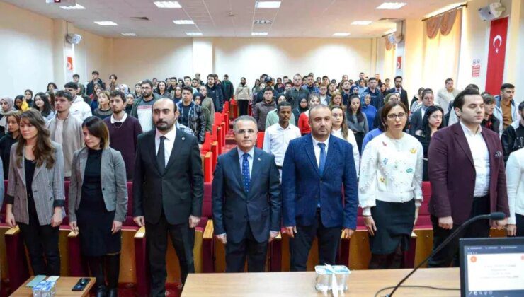 Bilecik’te "Türkiye Yüzyılı Vizyonuyla Kariyer Gelişiminde İletişim ve Dezenformasyonla Mücadele" semineri