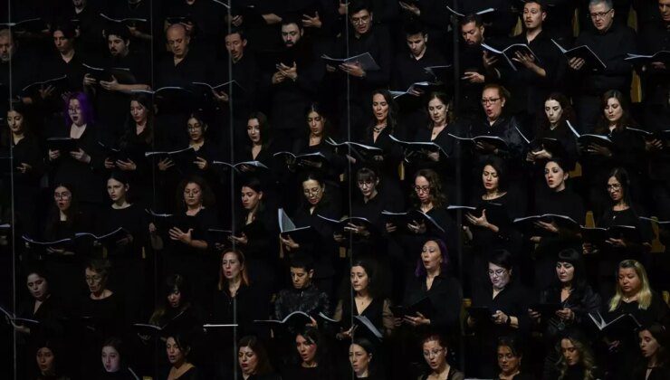 Devlet Çoksesli Korosu, Dünya Koro Günü’nde Büyük Bir Konser Verdi