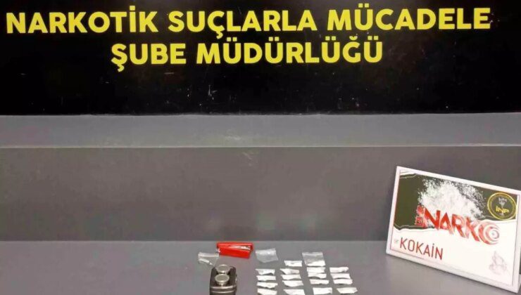 İzmir’de Uyuşturucu Operasyonu: 12,1 Gram Kokain Ele Geçirildi