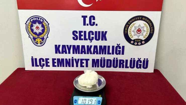 İzmir’de Uyuşturucu Operasyonu: 247 Gram Metamfetamin Ele Geçirildi