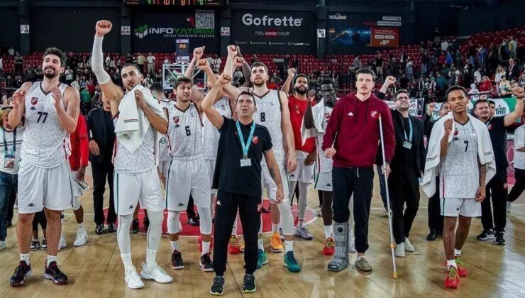 Karşıyaka Basketbol Takımı, İç Sahada Skorer Performansıyla Dikkat Çekiyor