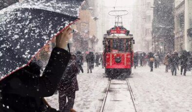 AKOM tarih vererek duyurdu: İstanbul’a lapa lapa kar yağacak