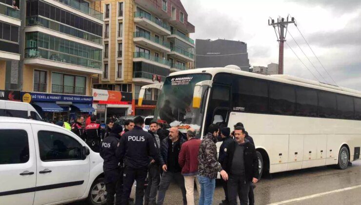 Bursa’da Galatasaray ve Göztepe Taraftarları Arasında Kavga: İki Yaralı