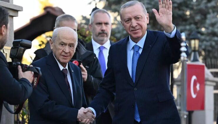 Cumhurbaşkanı Erdoğan ile Bahçeli arasında yeni yılın ilk zirvesi! Masada kritik konular vardı