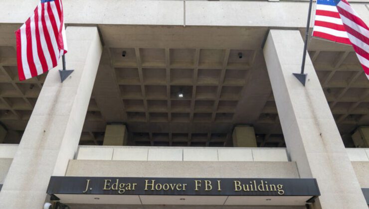 FBI'da görevli bazı üst düzey yetkililerin istifa etmeye zorlandığı iddia edildi | Dış Haberler