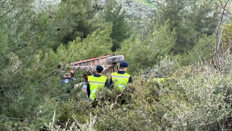 İznik’te Traktör Kazası: Sürücü Hayatını Kaybetti, Eşi Ağır Yaralı