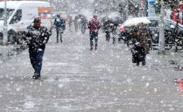Meteoroloji uzmanı İstanbul’a kar yağışı için tarih verdi! Lapa lapa yağacak