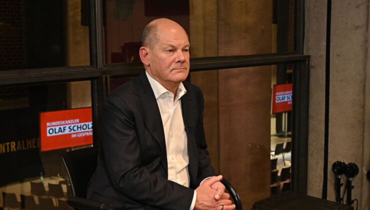 Olaf Scholz'dan Elon Musk'a: "Avrupa'da demokrasiyi ve bir arada yaşamayı tehlikeye atıyor" | Dış Haberler