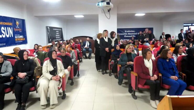 Sibel Kalender, AK Parti Mudanya İlçe Kadın Kolları Başkanlığına Seçildi