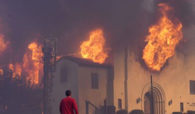 Yangınlarla mücadeleyi sürdüren California'da "en yüksek seviye kırmızı bayrak" uyarısı yapıldı | Dış Haberler