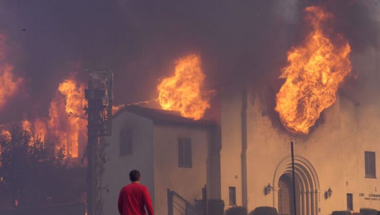 Yangınlarla mücadeleyi sürdüren California'da "en yüksek seviye kırmızı bayrak" uyarısı yapıldı | Dış Haberler