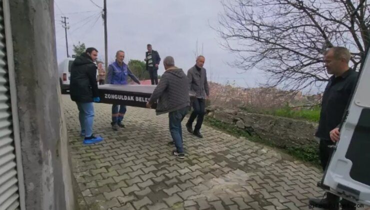 Zonguldak’ta 2 çocuk annesi genç kadın evinde ölü bulundu