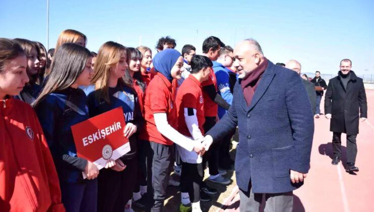 Afyonkarahisar’da Gençler Ragbi Grup Müsabakaları Başladı