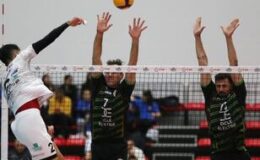 Alanya Belediyespor, sahasında set vermeden galip