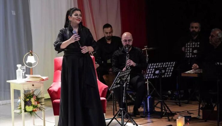 Ankara Türk Dünyası Müzik Topluluğu ‘Aşk Diye Diye’ Konseriyle Dinleyicileri Büyüledi