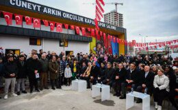Cüneyt Arkın Okçuluk Spor Salonu Açıldı