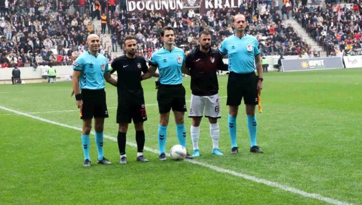 Elazığspor-Vanspor FK Maçının Hakemleri Değiştirildi