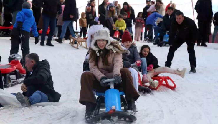 Ilgaz Dağı’nda Kayak Keyfi: Yarıyıl Tatilinin Son Günü Yoğun Geçti