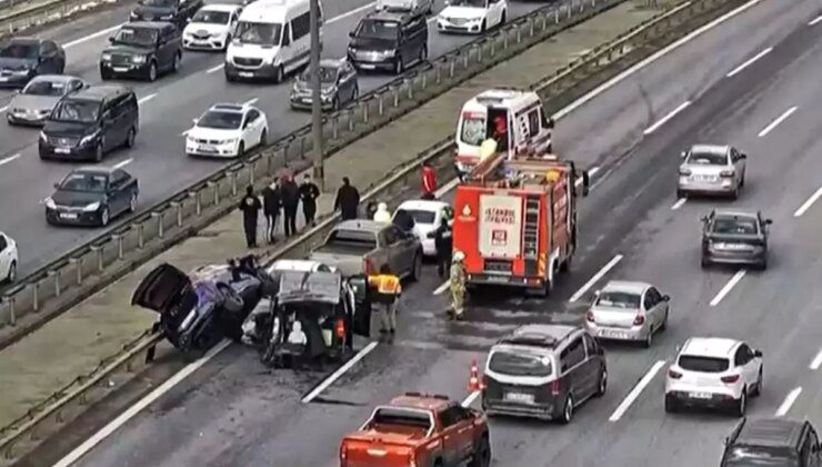 İstanbul TEM Otoyolu’nda Zincirleme Kaza: 2 Yaralı