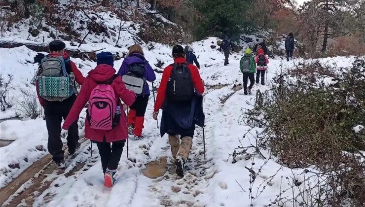 Mudanya Yürüyüş Grubu, Doğada Yeni Yıl Yürüyüşüne Başladı