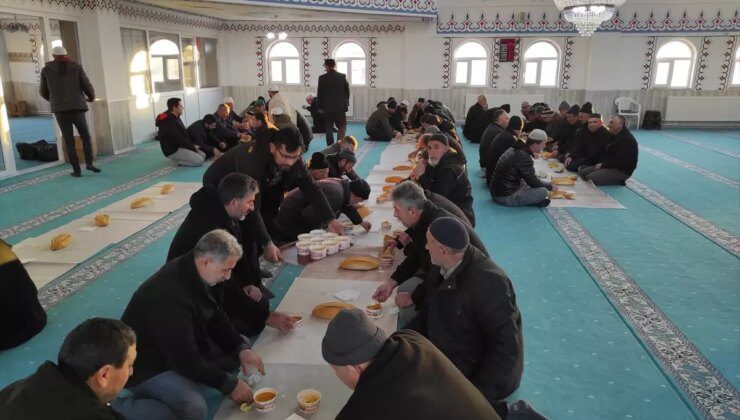 Niğde’nin Bor ilçesinde Sabah Namazı Buluşması Düzenlendi