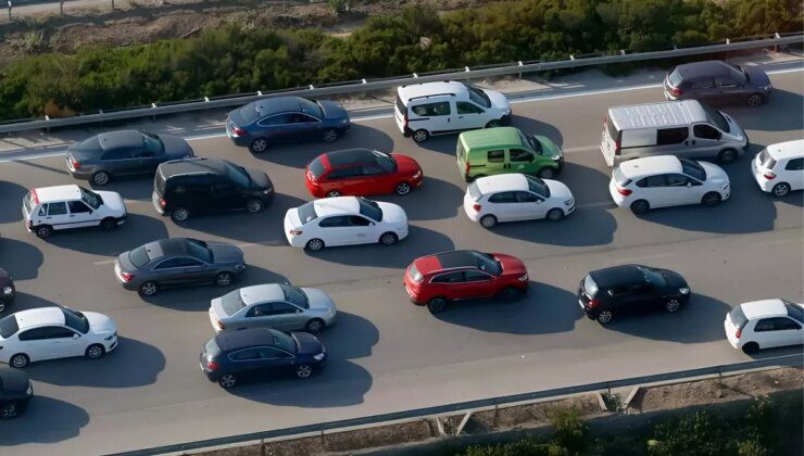 Akaryakıtta büyük zam pompaya yansıdı