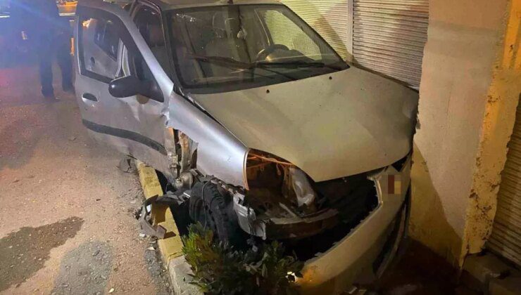 Antalya’da Otomobil Kazasında 1 Kişi Yaralandı